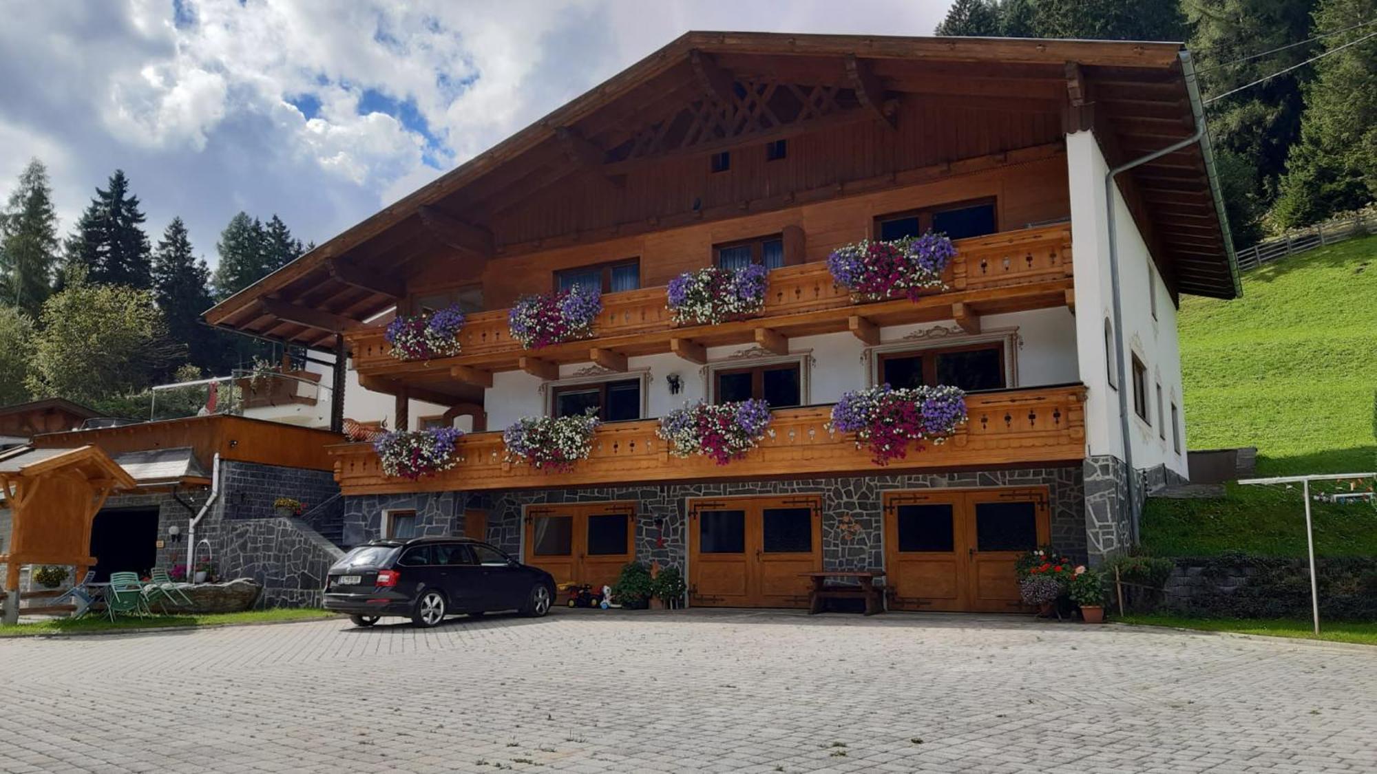Landhaus Maria Neustift im Stubaital Ngoại thất bức ảnh